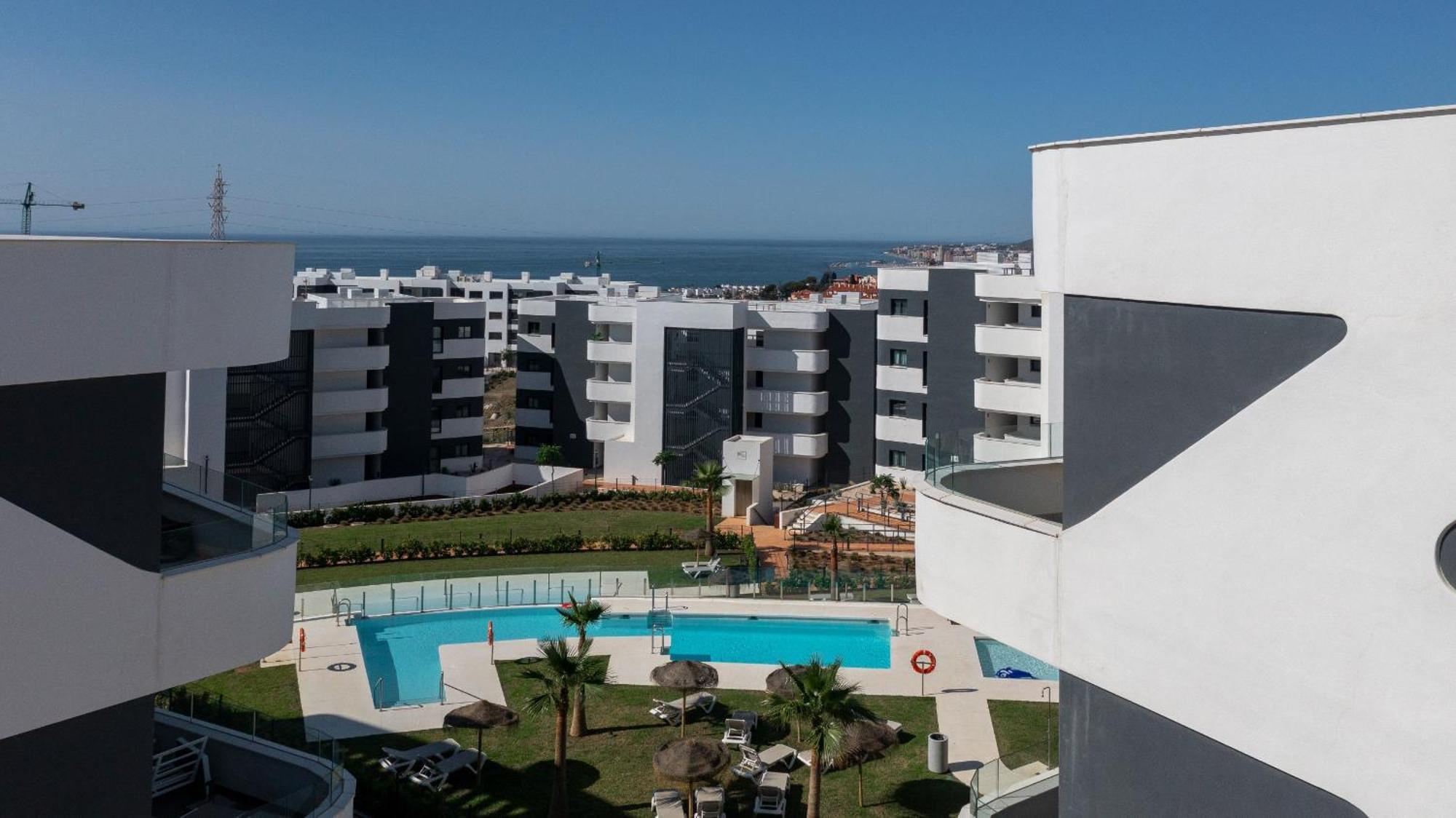 Modern Luxury With Terrace In Higueron Appartement *
